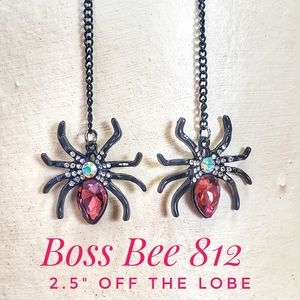 Spider dangles